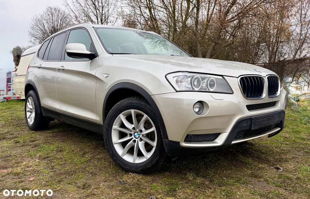 BMW X3 xDrive20d - 16