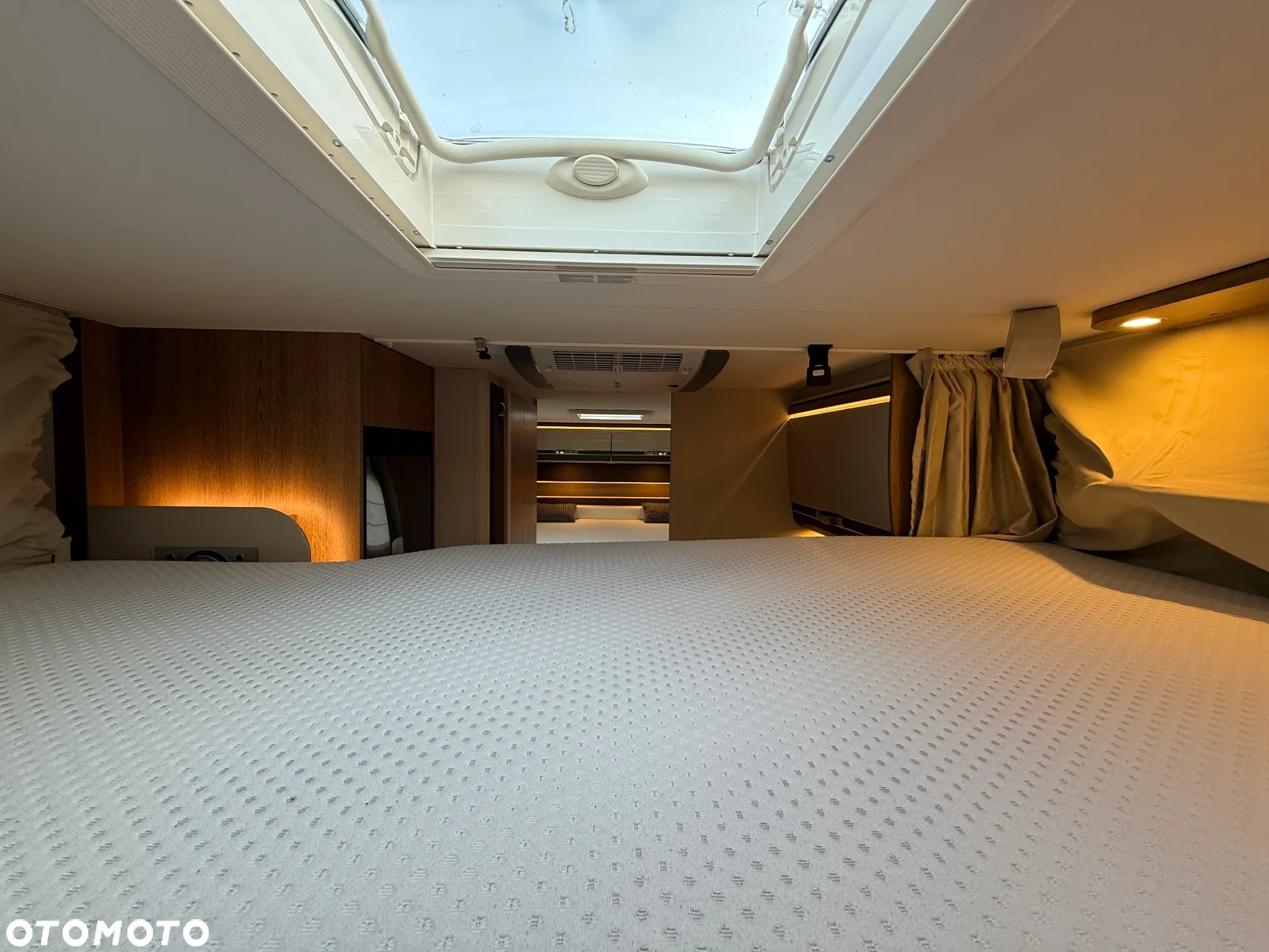 Dethleffs 7052  półintegra  camper kamper 5 osób - 18