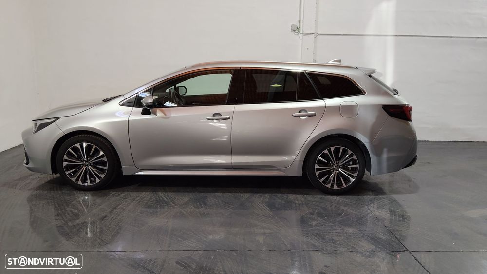 Toyota Corolla Touring Sports 1.8 Hybrid Comfort Plus - 3