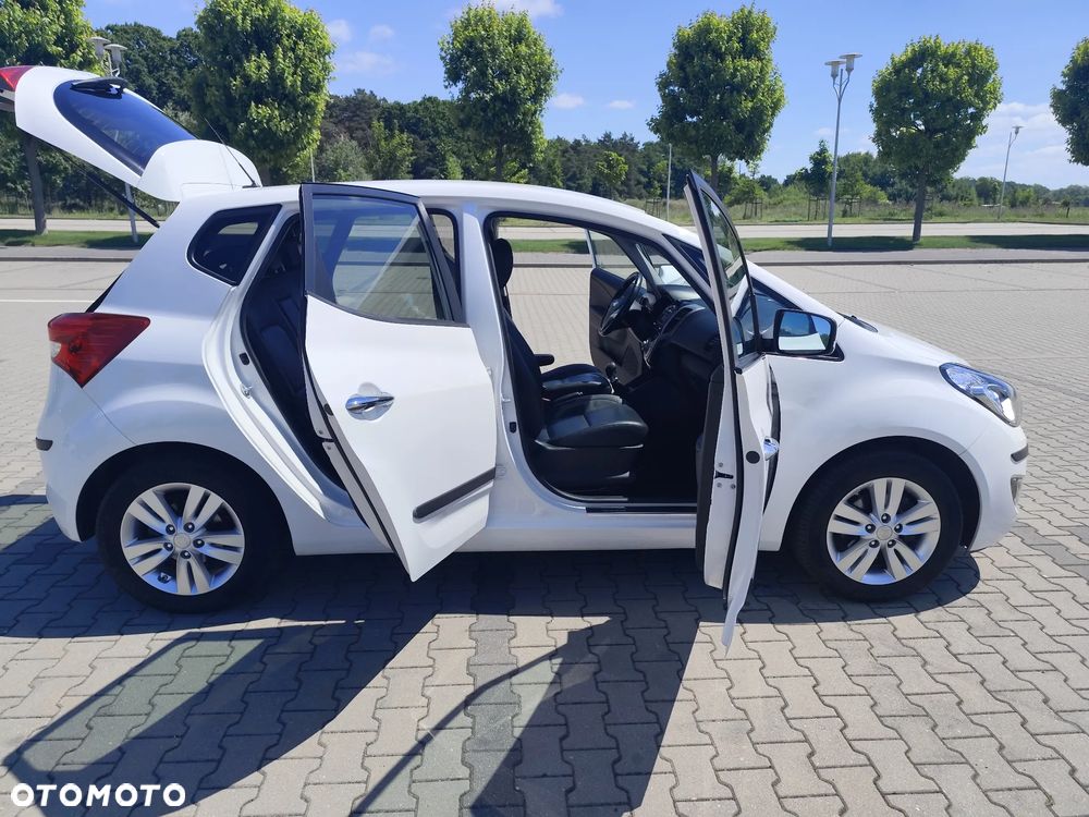 Hyundai ix20 1.6 Premium - 10
