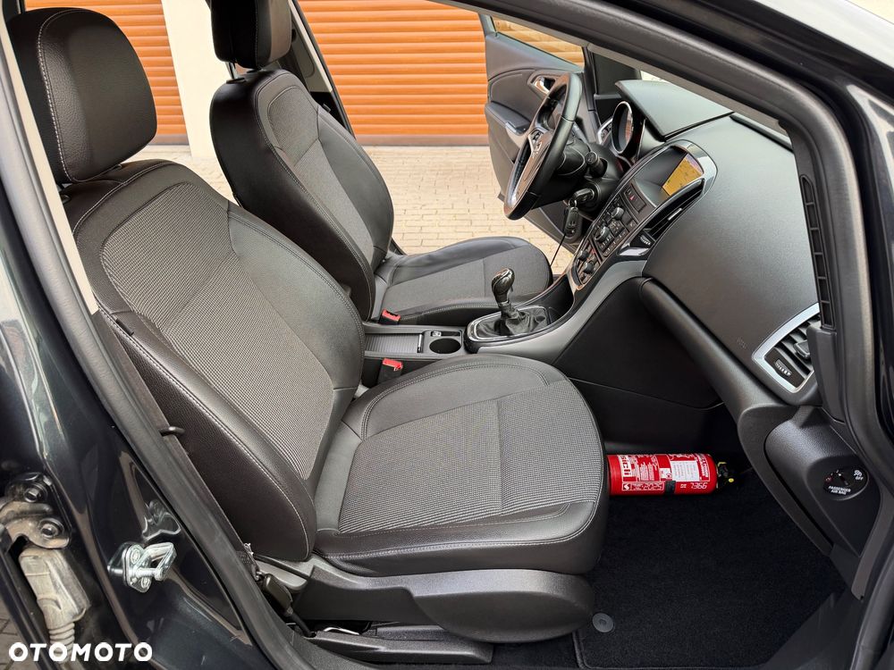 Opel Astra 1.6 CDTI Cosmo - 30