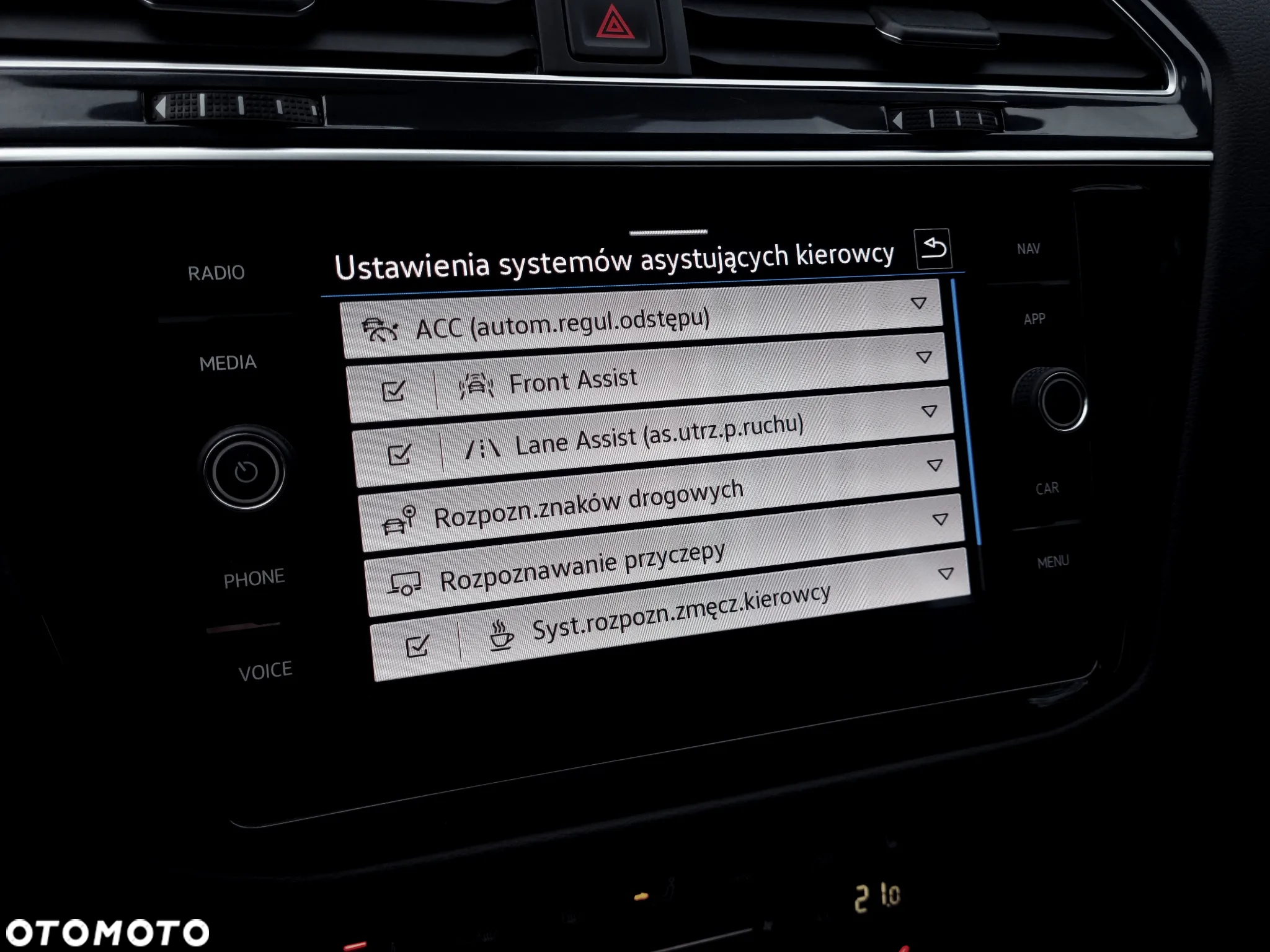 Volkswagen Tiguan 2.0 TDI Life DSG - 27