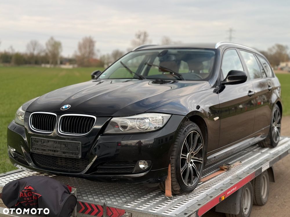 BMW Seria 3 318d DPF - 12