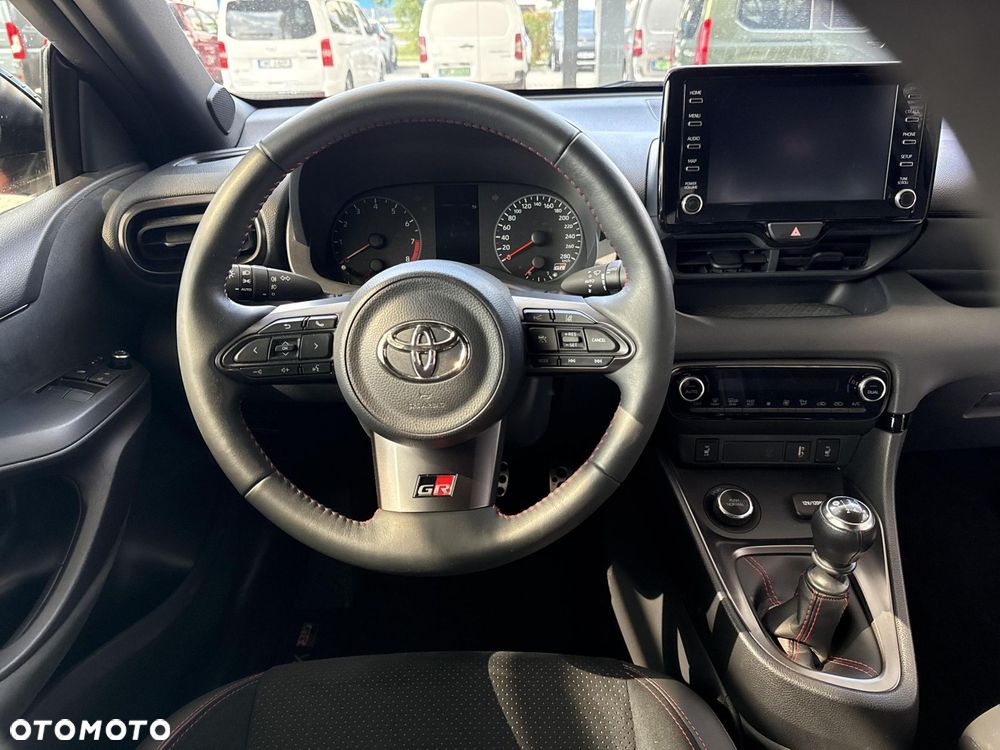 Toyota Yaris GR 1.6 Dynamic - 12