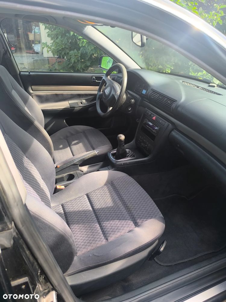 Audi A4 Avant - 8