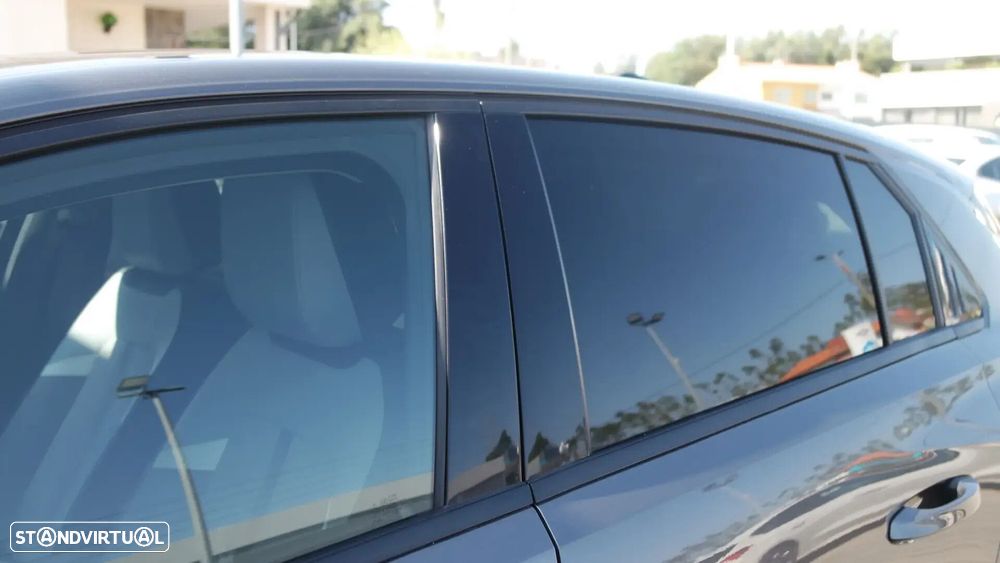 Opel Astra 1.5 D Elegance Aut. - 10