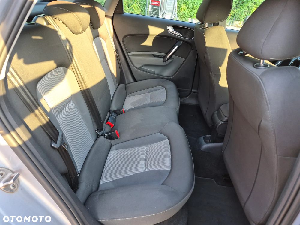 Audi A1 Sportback 1.6 TDI S tronic - 25