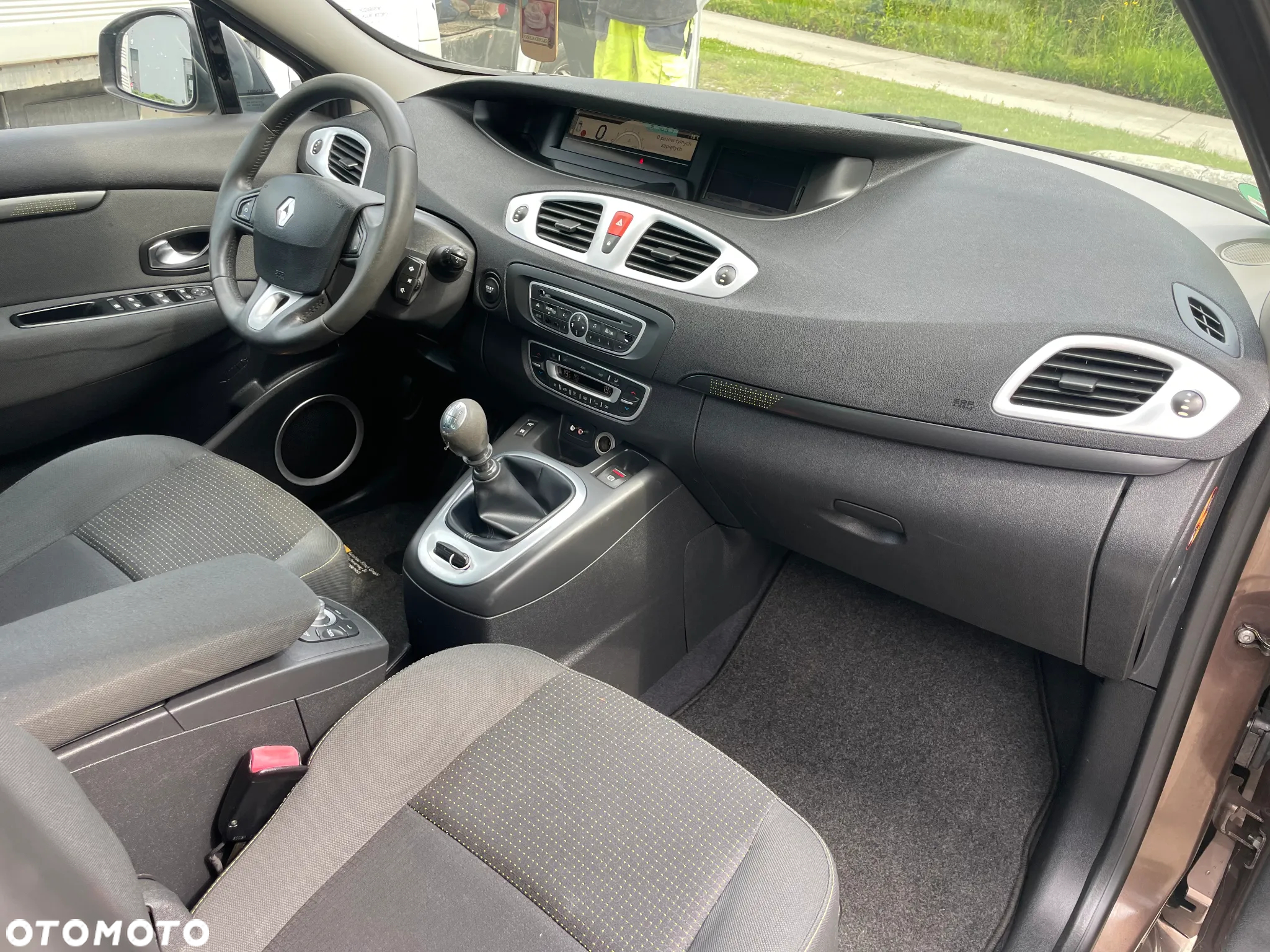 Renault Scenic 1.9 dCi Emotion Plus - 20