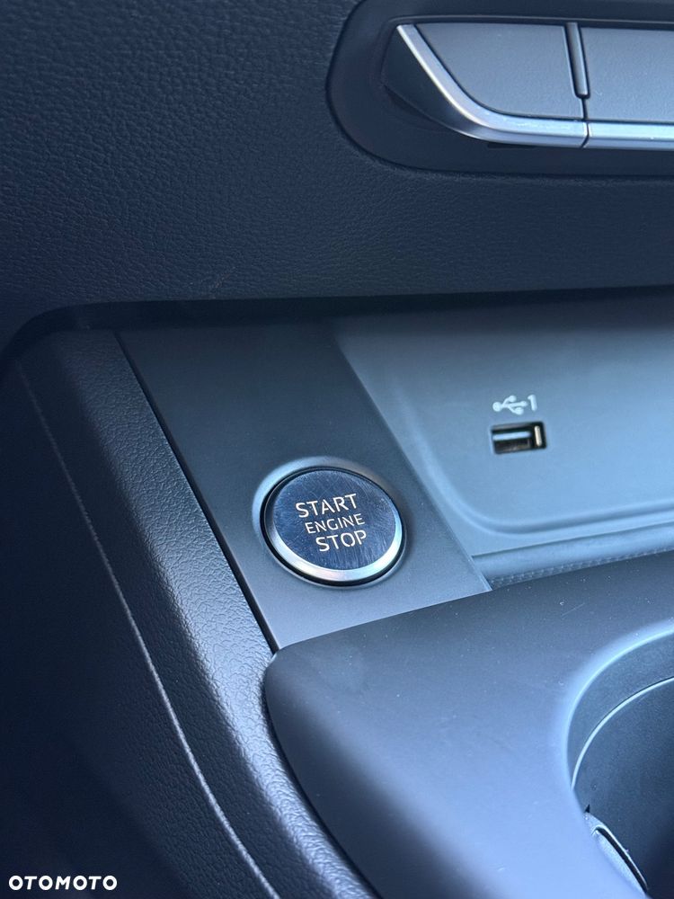 Audi A4 Avant 35 TFSI S tronic S line - 26