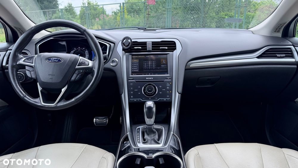 Ford Fusion 2.0 EcoBoost Titanium - 9