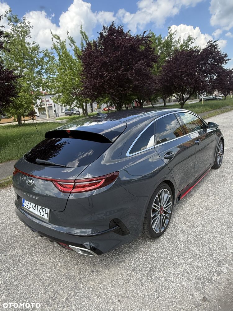 Kia ProCeed - 2