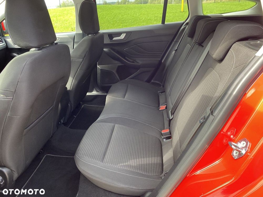 Ford Focus - 12