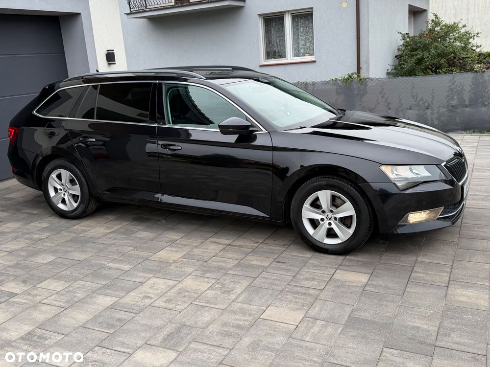Skoda Superb 2.0 TDI Ambition DSG - 7