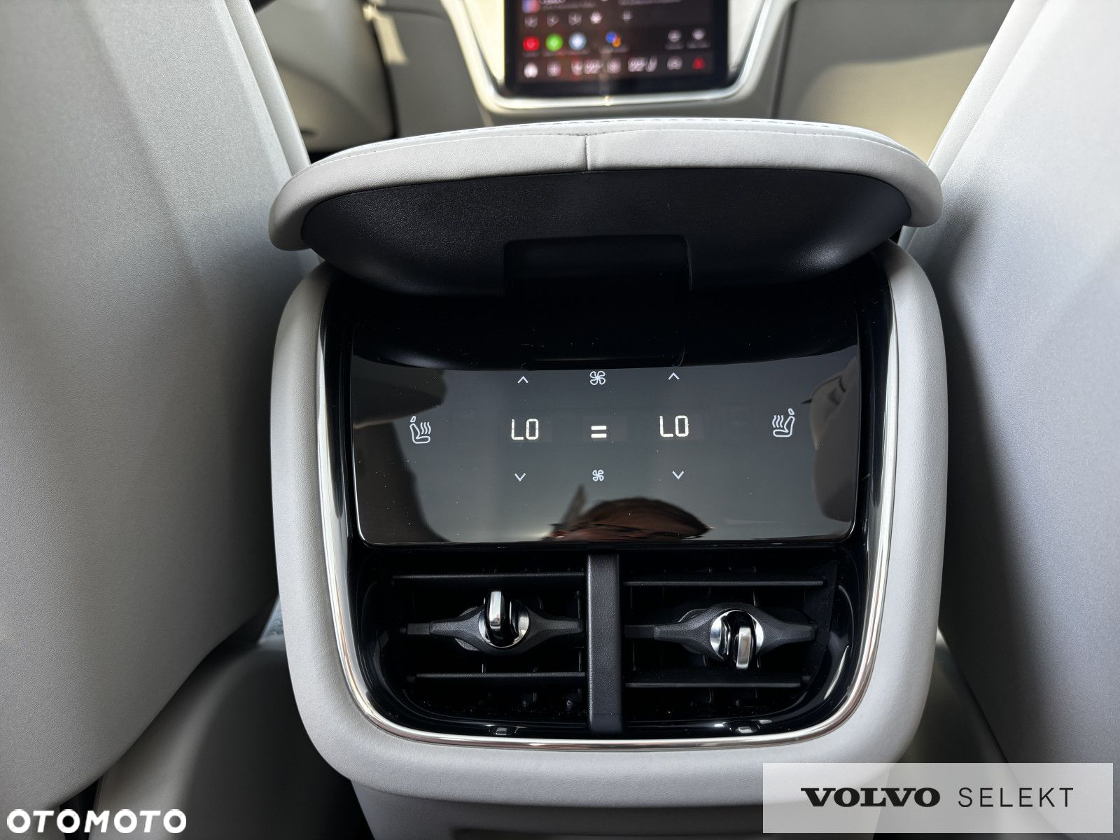 Volvo EX90 - 17