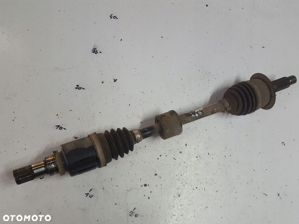 SUZUKI VITARA 3 III 15r- 1.6 B PÓŁOŚ LEWA PRZÓD MANUAL 44102-61M01 - 1