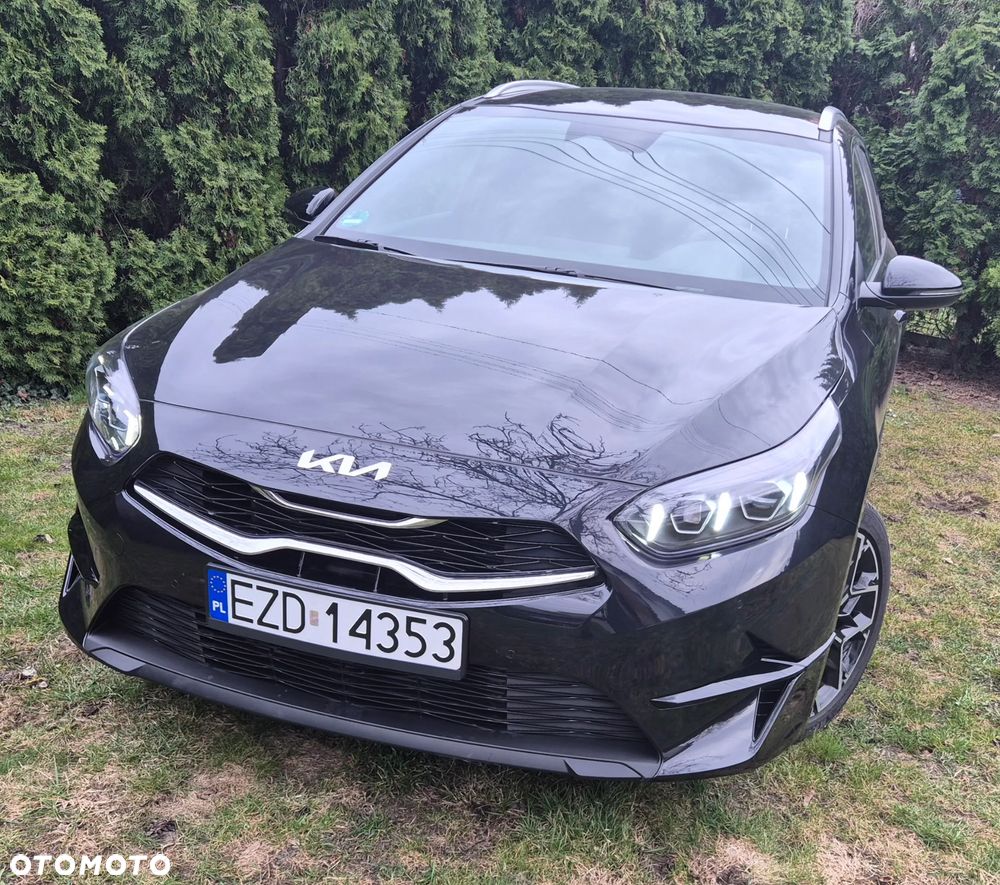 Kia Ceed - 1