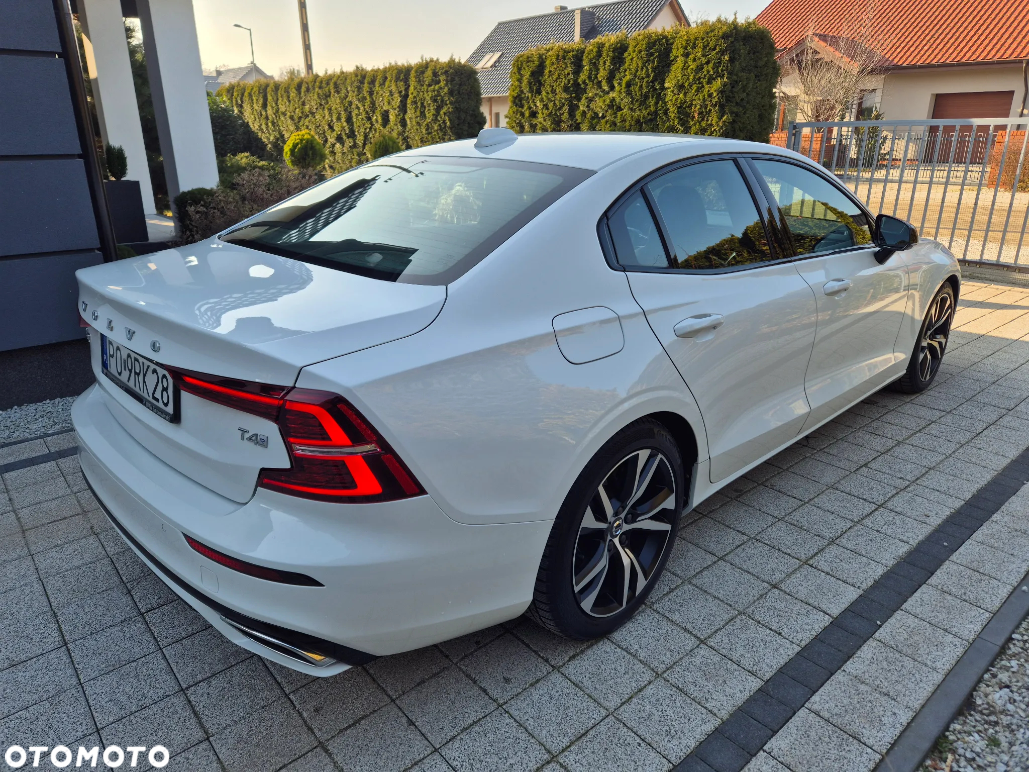 Volvo S60 T4 R-Design - 5