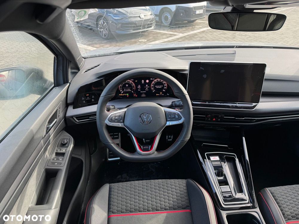 Volkswagen Golf - 18