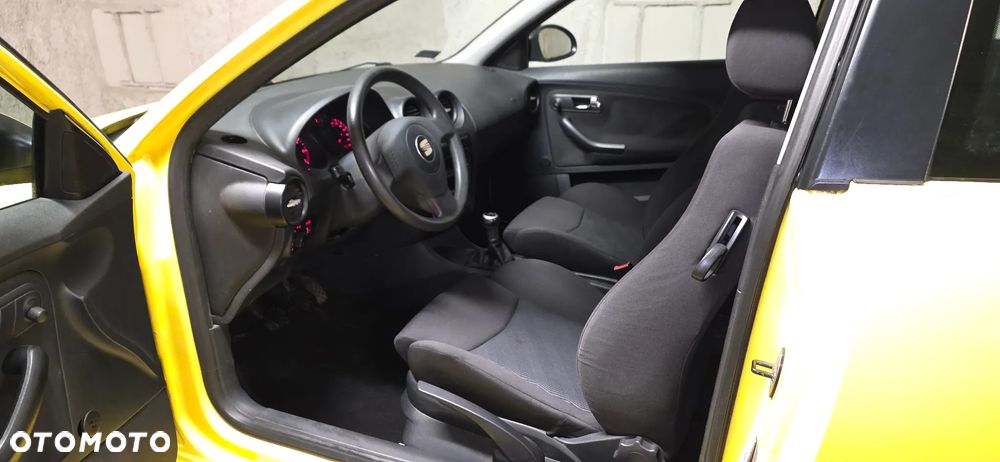 Seat Ibiza 1.4 16V Stella - 12