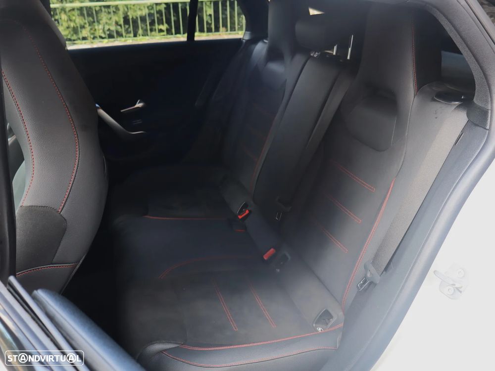 Mercedes-Benz CLA 250 e 8G-DCT AMG Line - 45