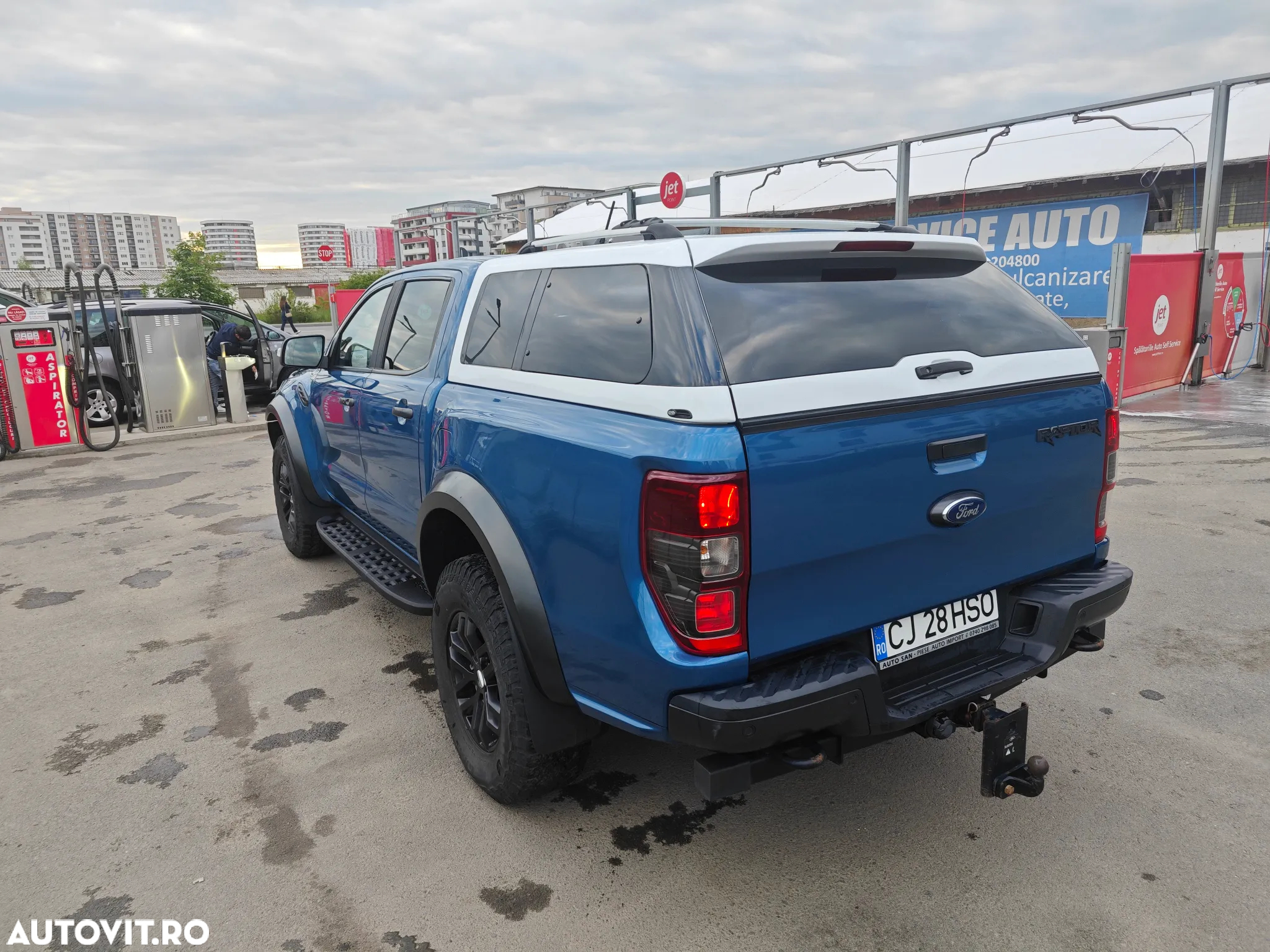 Ford Raptor - 11