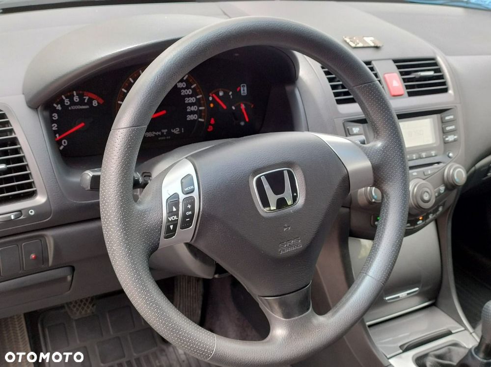 Honda Accord 2.0 Comfort - 10