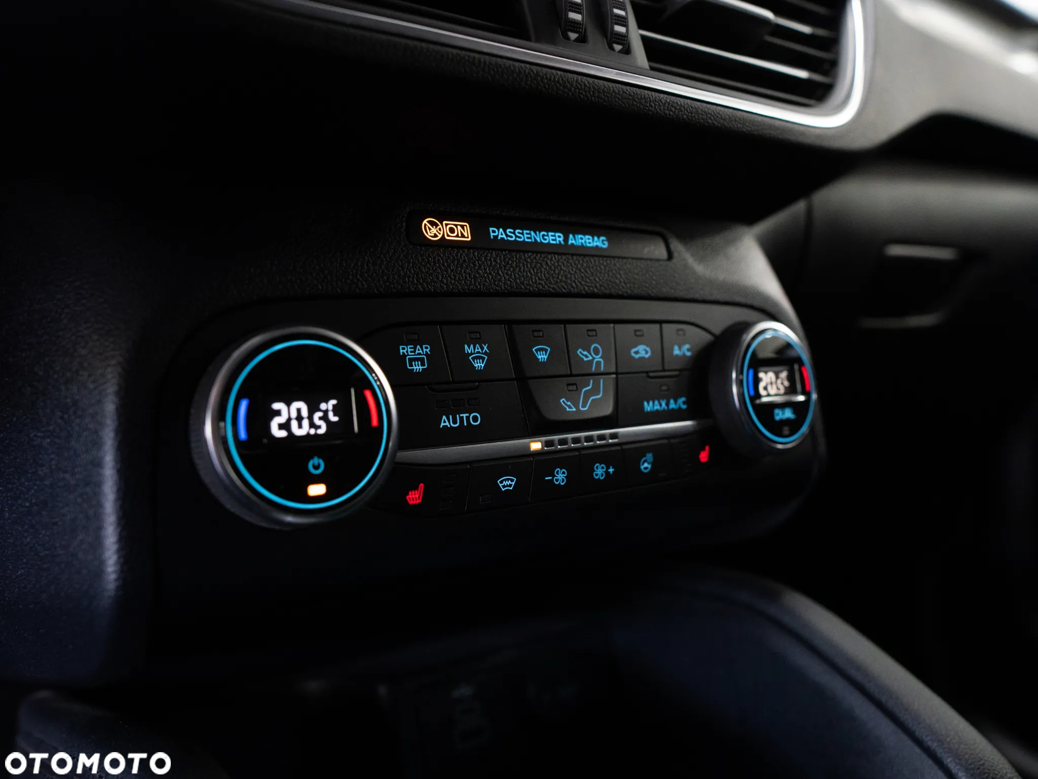 Ford Kuga 2.5 FHEV FWD Titanium X - 20