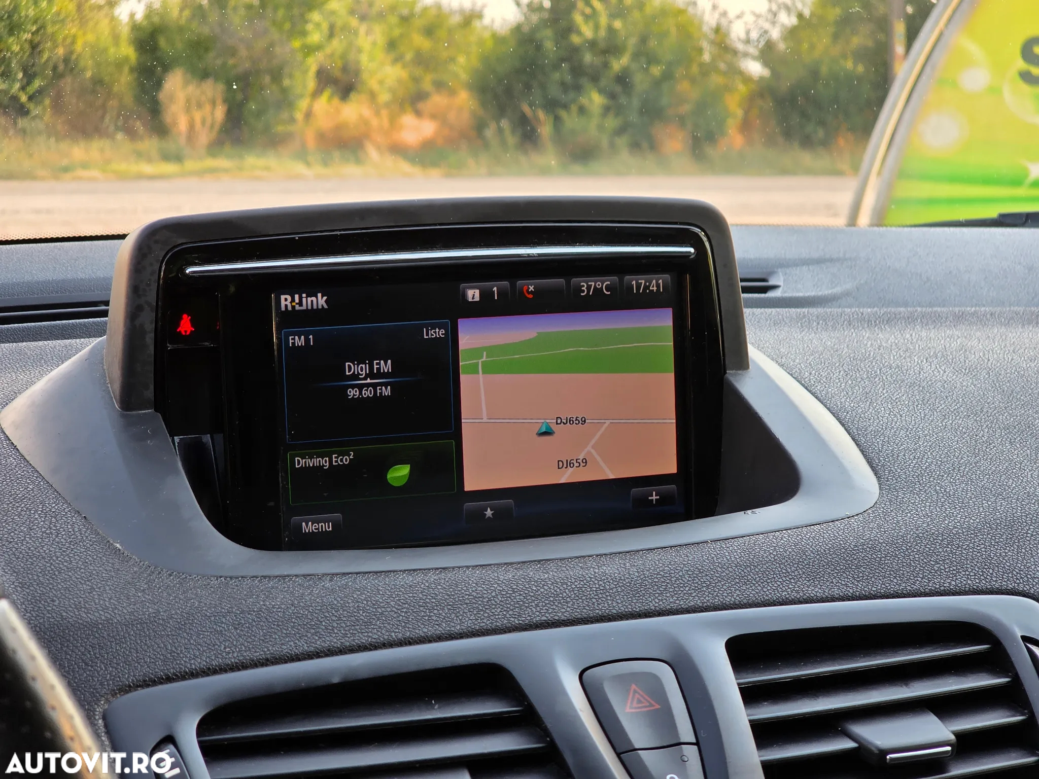 Renault Megane ENERGY dCi 110 Start & Stop Bose Edition - 29