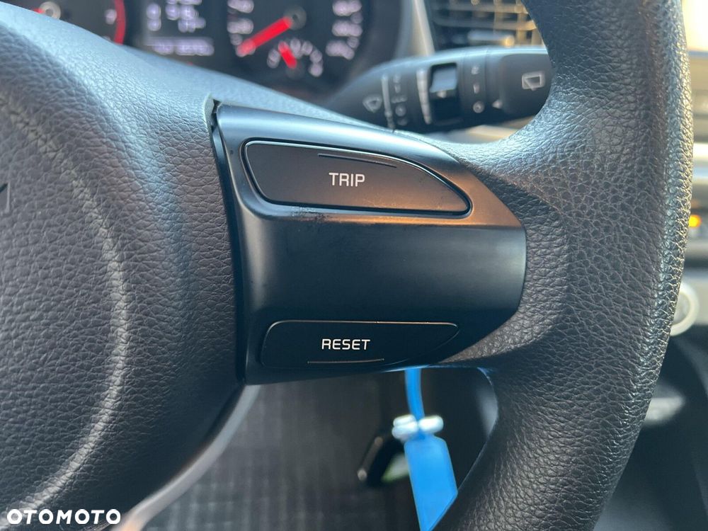 Kia Rio - 15