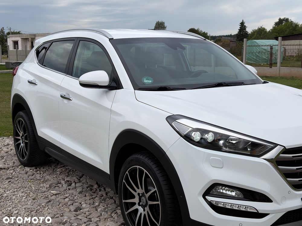 Hyundai Tucson 2.0 CRDI 4WD Automatik Premium - 11