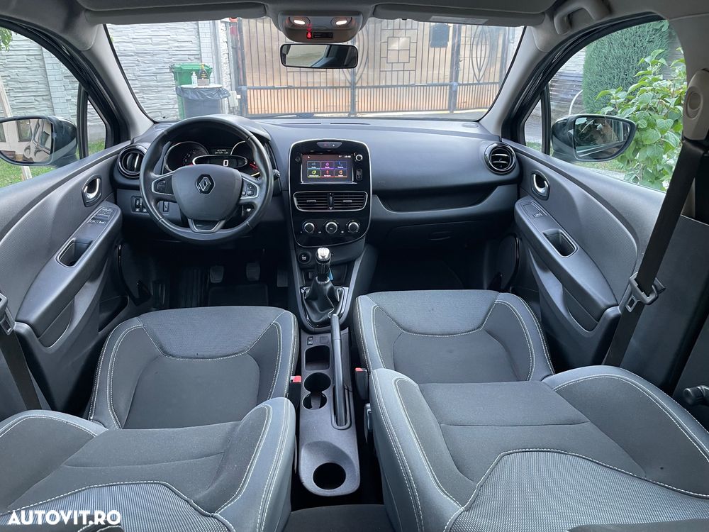 Renault Clio - 25