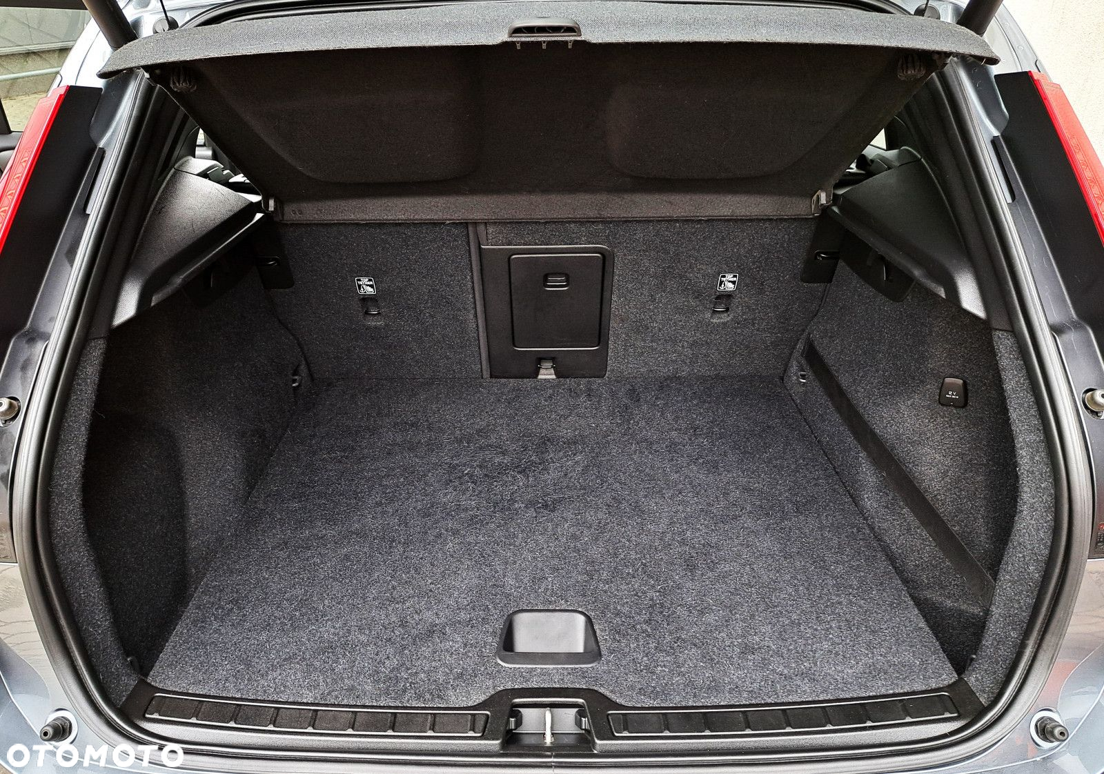 Volvo XC 40 - 29