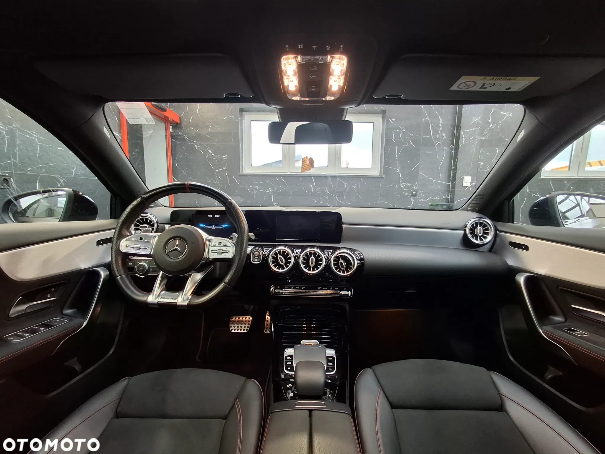 Mercedes-Benz Klasa A 35 AMG 4-Matic 7G-DCT - 25