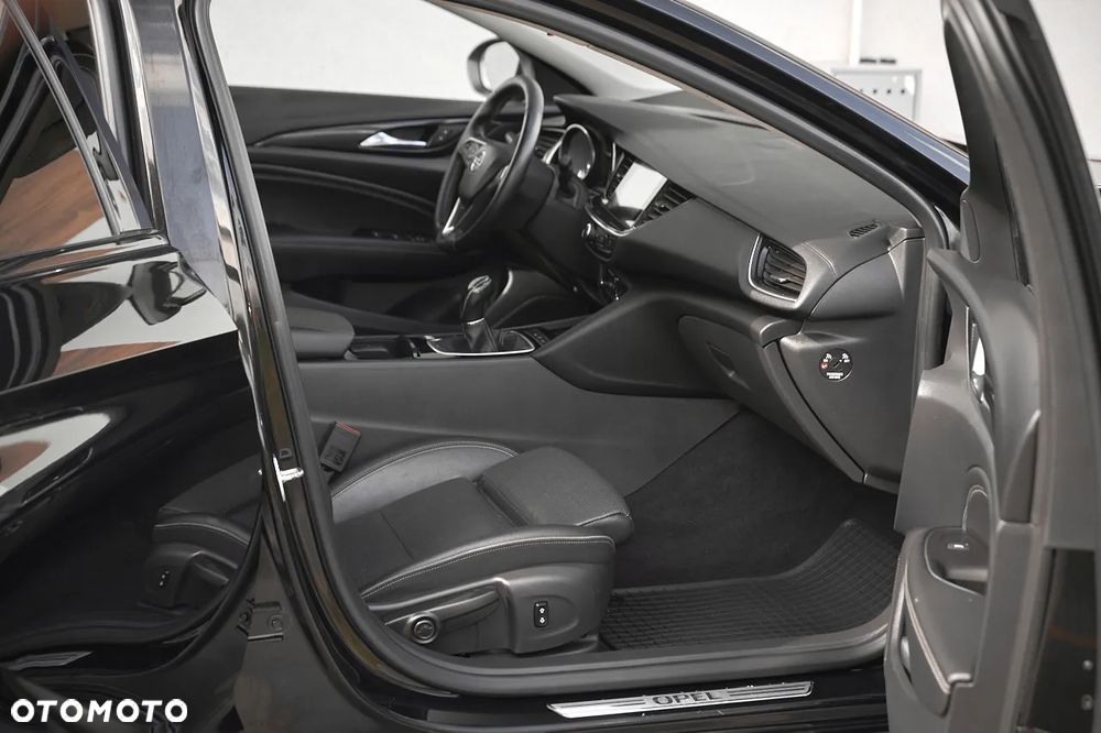 Opel Insignia Grand Sport 2.0 Diesel Business Innovation - 35