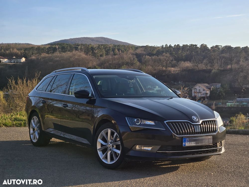 Skoda Superb 2.0 TDI DSG Style - 1