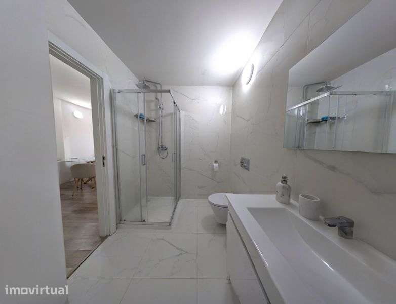 Apartamento T1 com lugar garagem Centro Valença - Grande imagem: 3/8