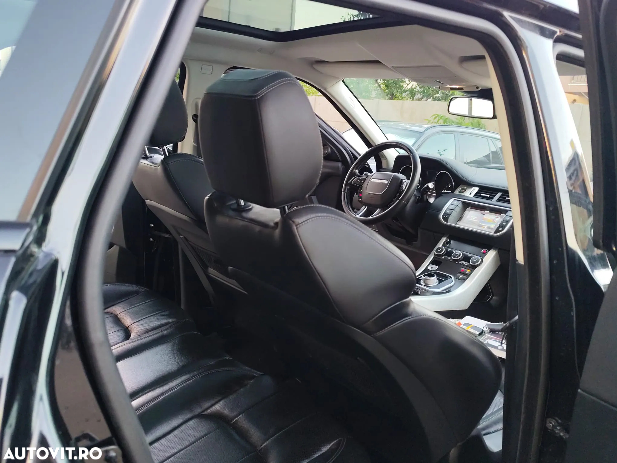 Land Rover Range Rover Evoque - 8