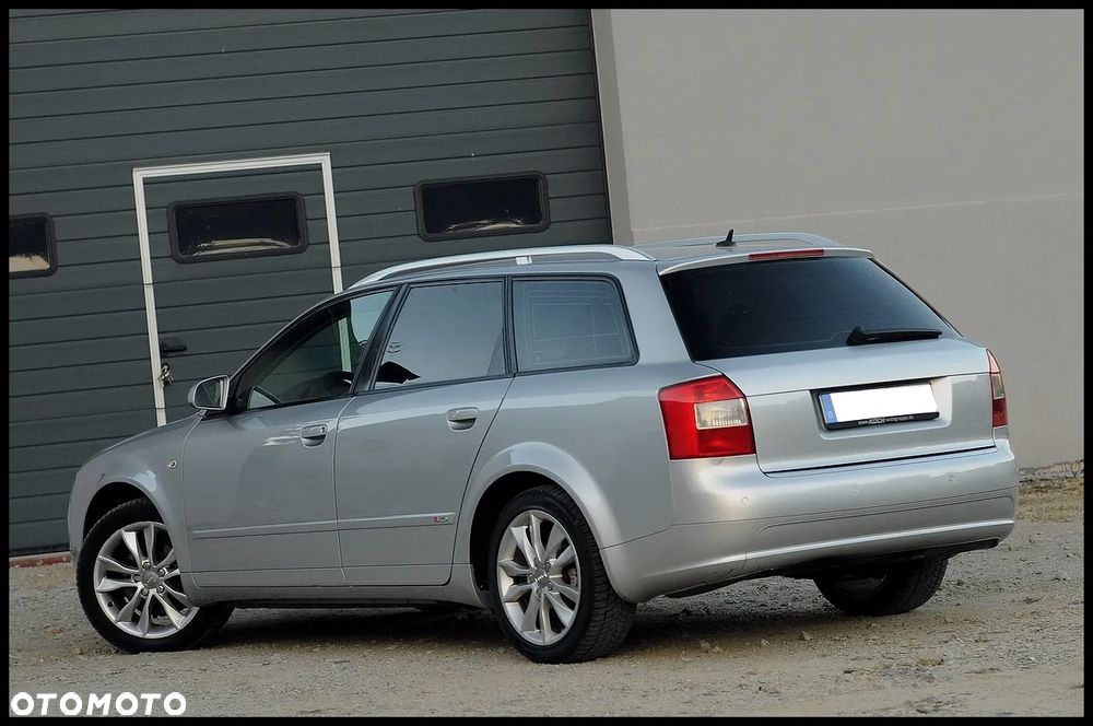 Audi A4 Avant - 4