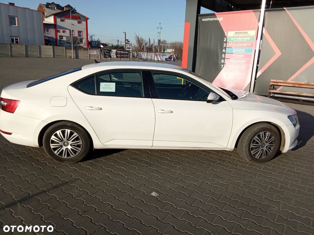 Skoda Superb - 5
