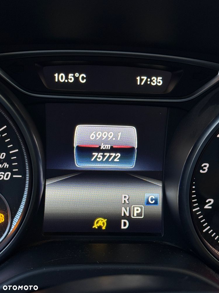 Mercedes-Benz GLA 220 4-Matic AMG Line - 15