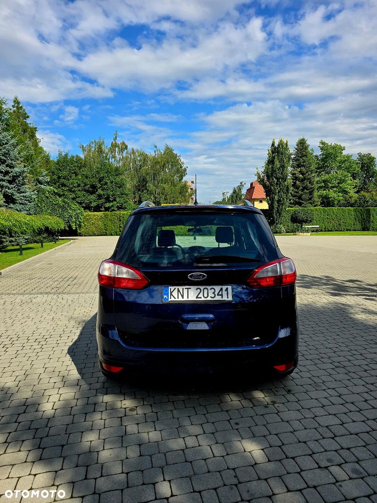 Ford Grand C-MAX - 18