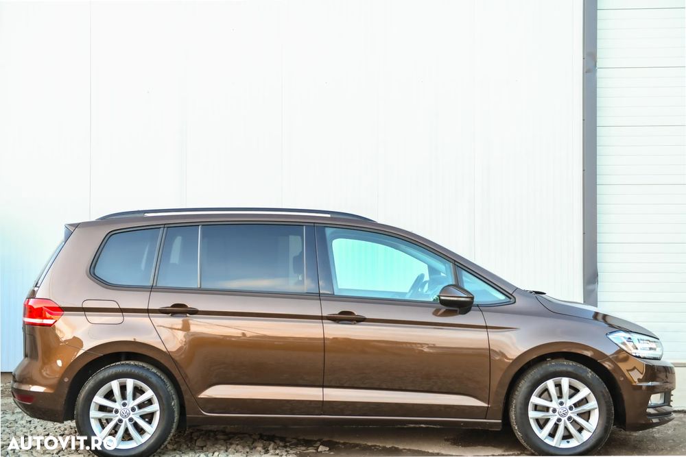 Volkswagen Touran - 5