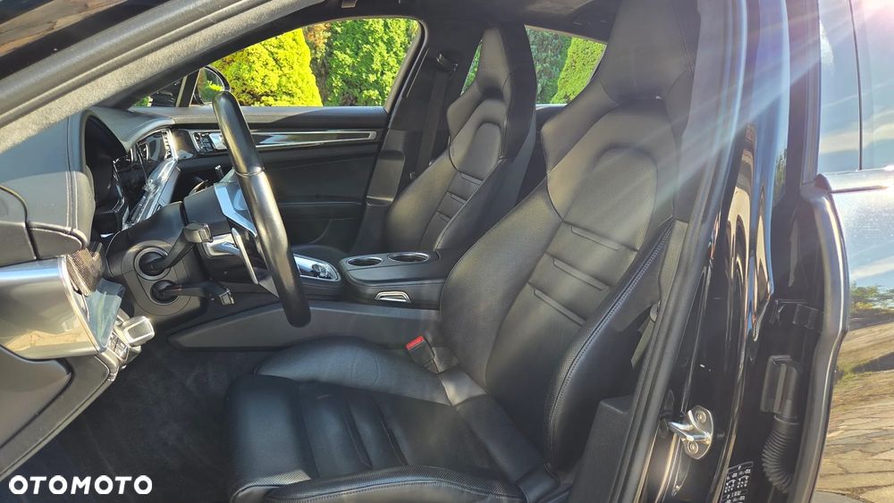 Porsche Panamera Turbo - 7