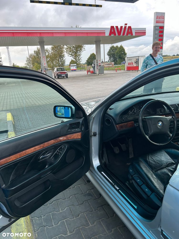 BMW Seria 5 523i - 31