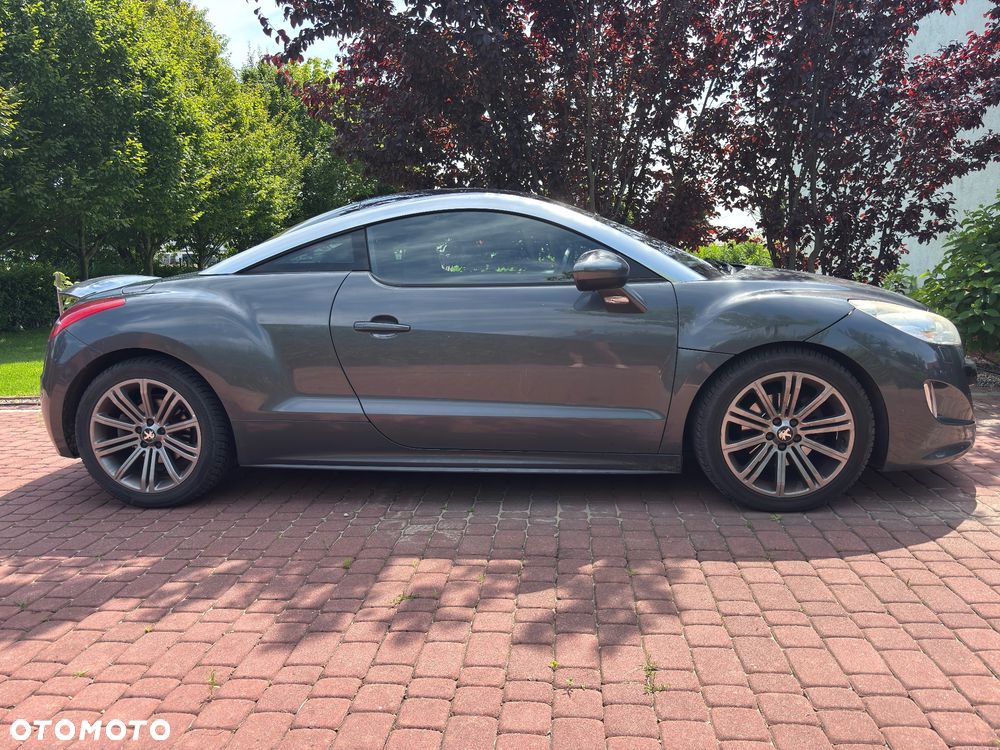 Peugeot RCZ - 2
