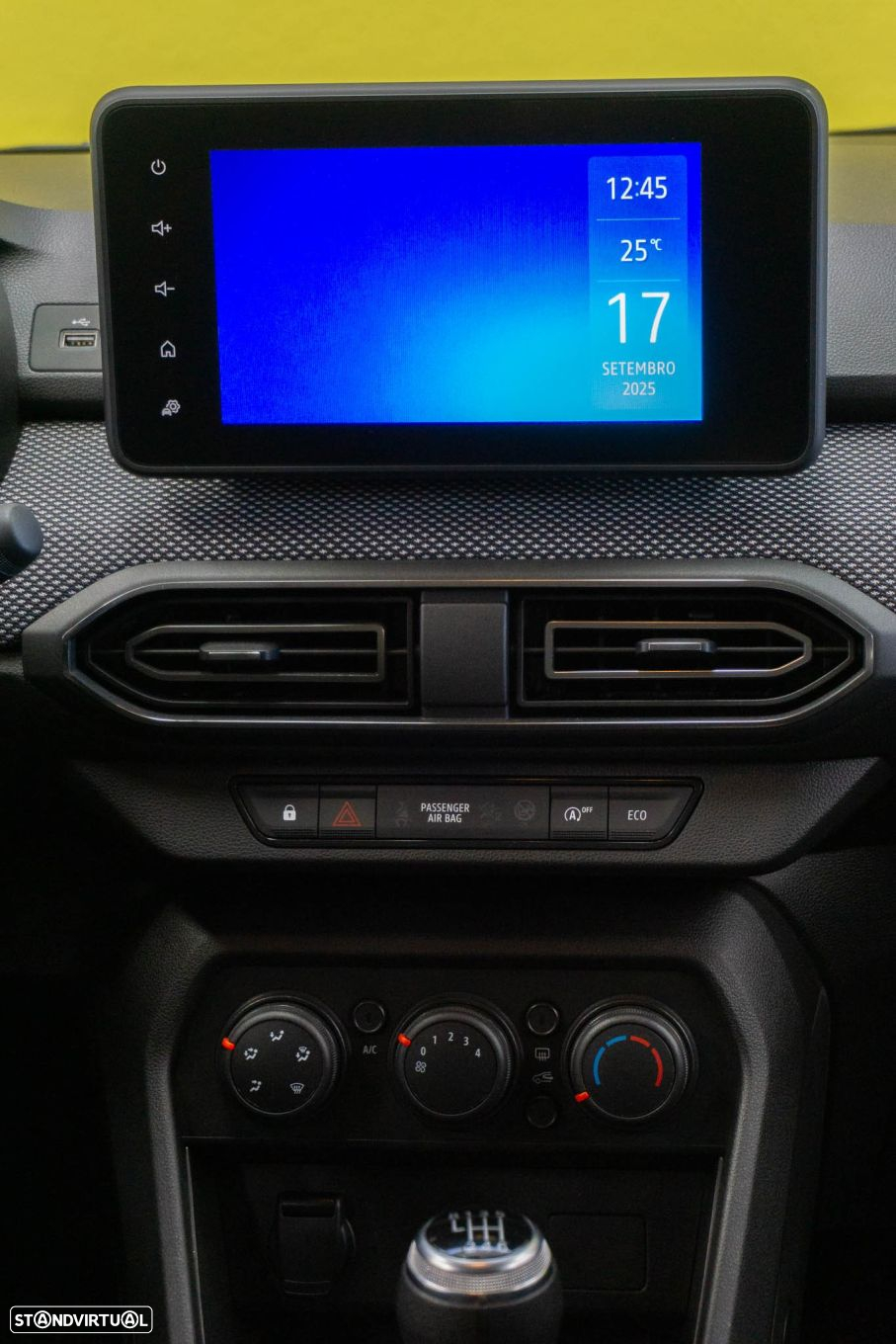 Dacia Sandero 1.0 SCe Essential - 21
