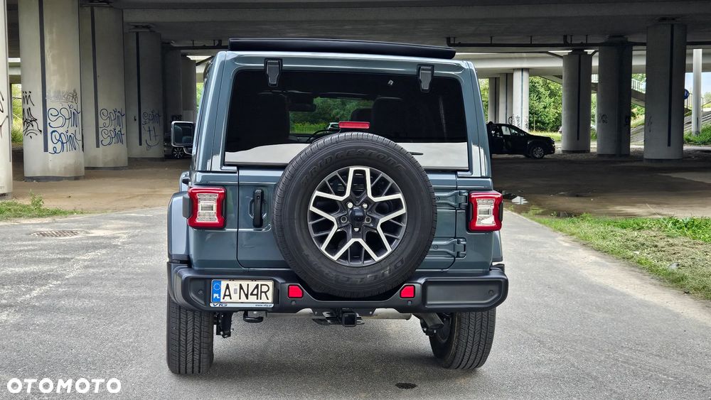 Jeep Wrangler - 5