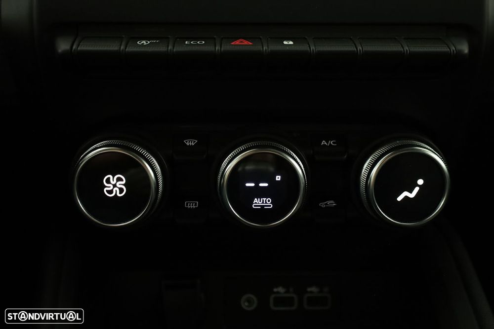 Mitsubishi Colt 1.0 MPI-T Invite - 11