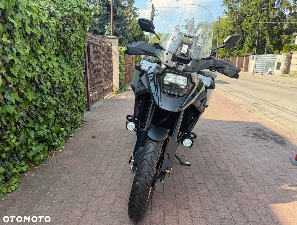 Suzuki V-STROM - 8
