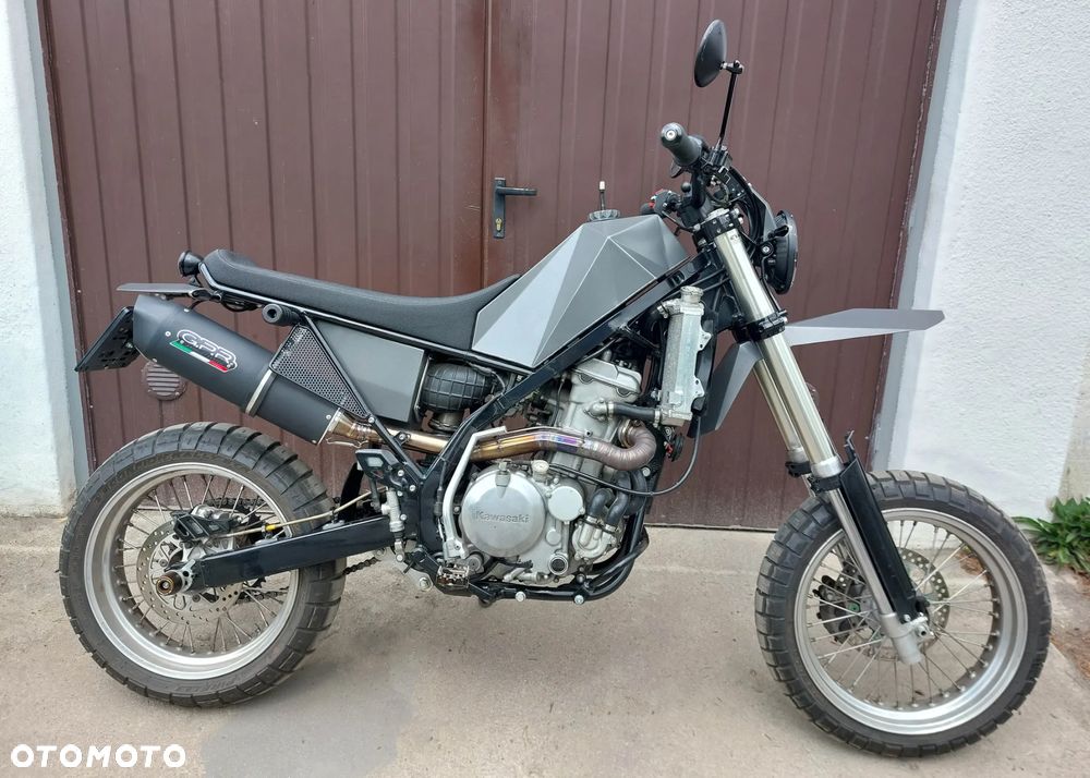 Kawasaki KLX - 1